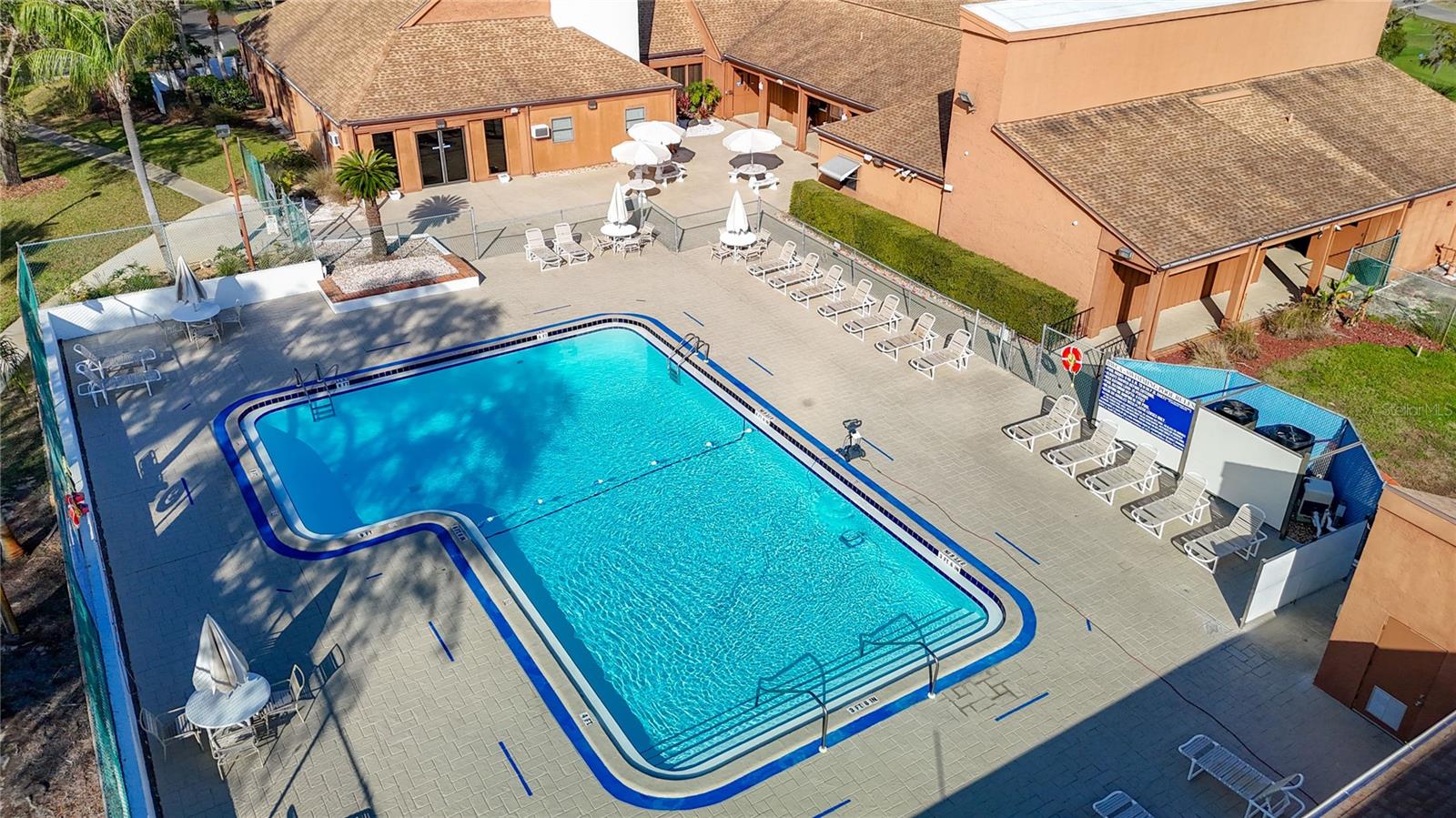 EAGLESWOOD CONDO - Residential