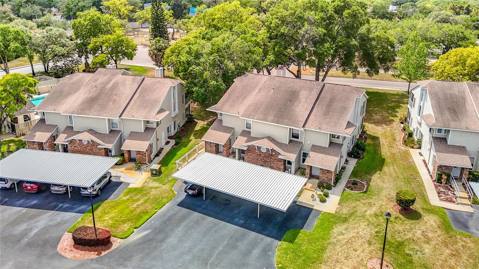 EAGLESWOOD CONDO - Residential