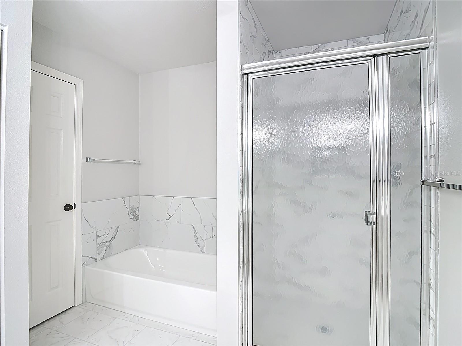 EAGLESWOOD CONDO - Residential