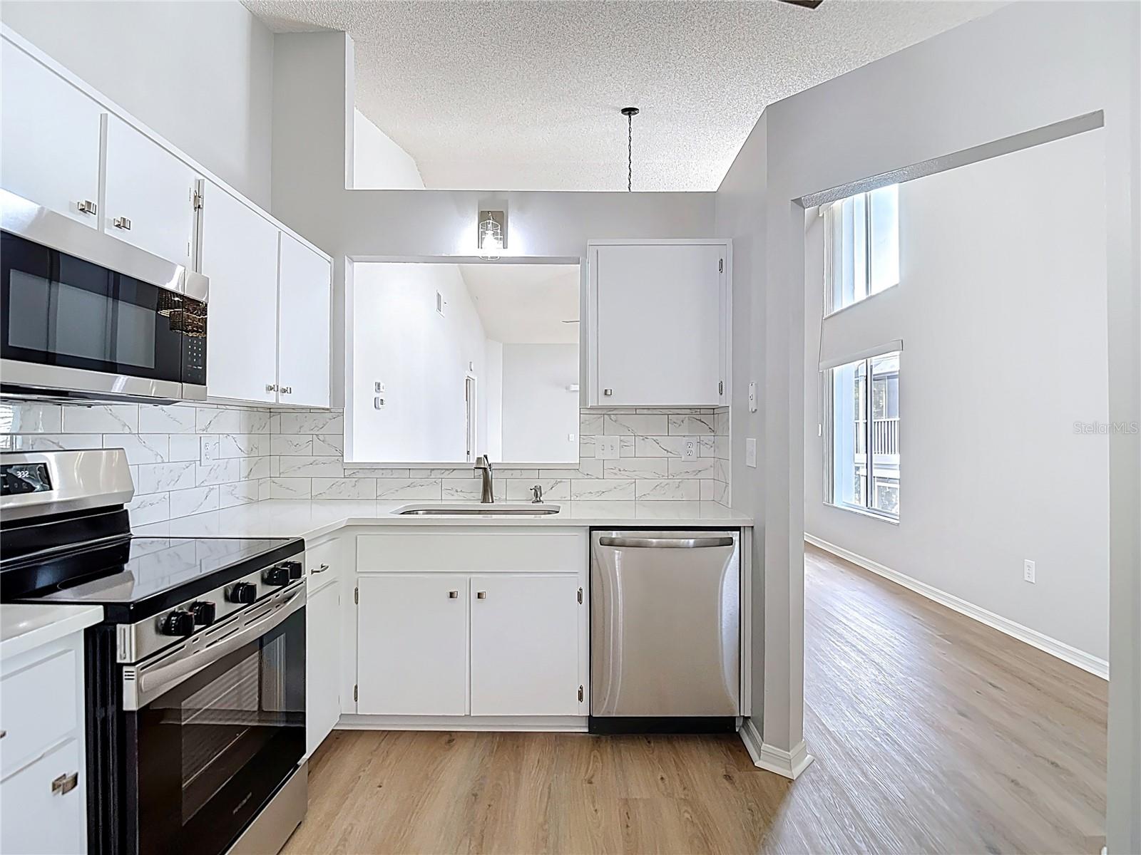 EAGLESWOOD CONDO - Residential