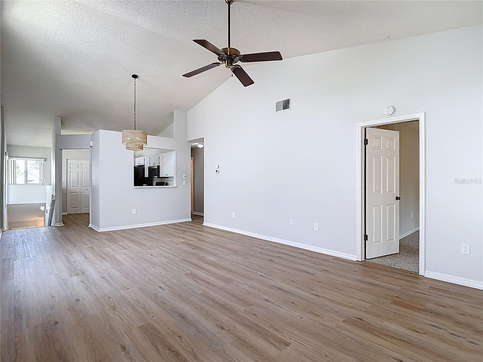 EAGLESWOOD CONDO - Residential