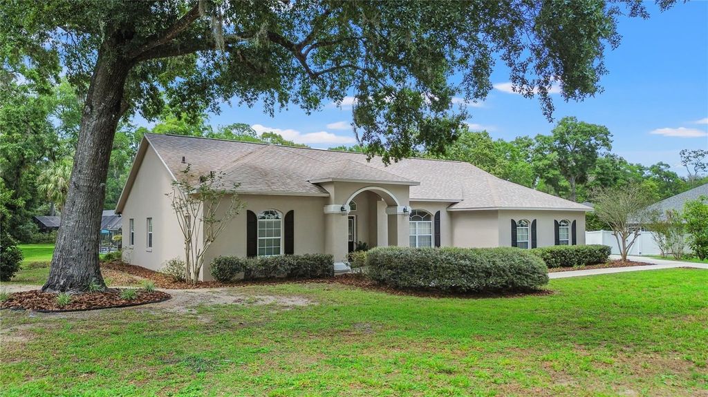 Photo of 1617 SE 29th Terrace, Ocala, FL 34471 (MLS # OM701151)
