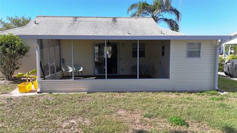 A home in LAKE WALES