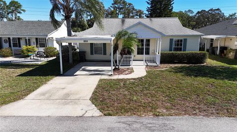 A home in LAKE WALES