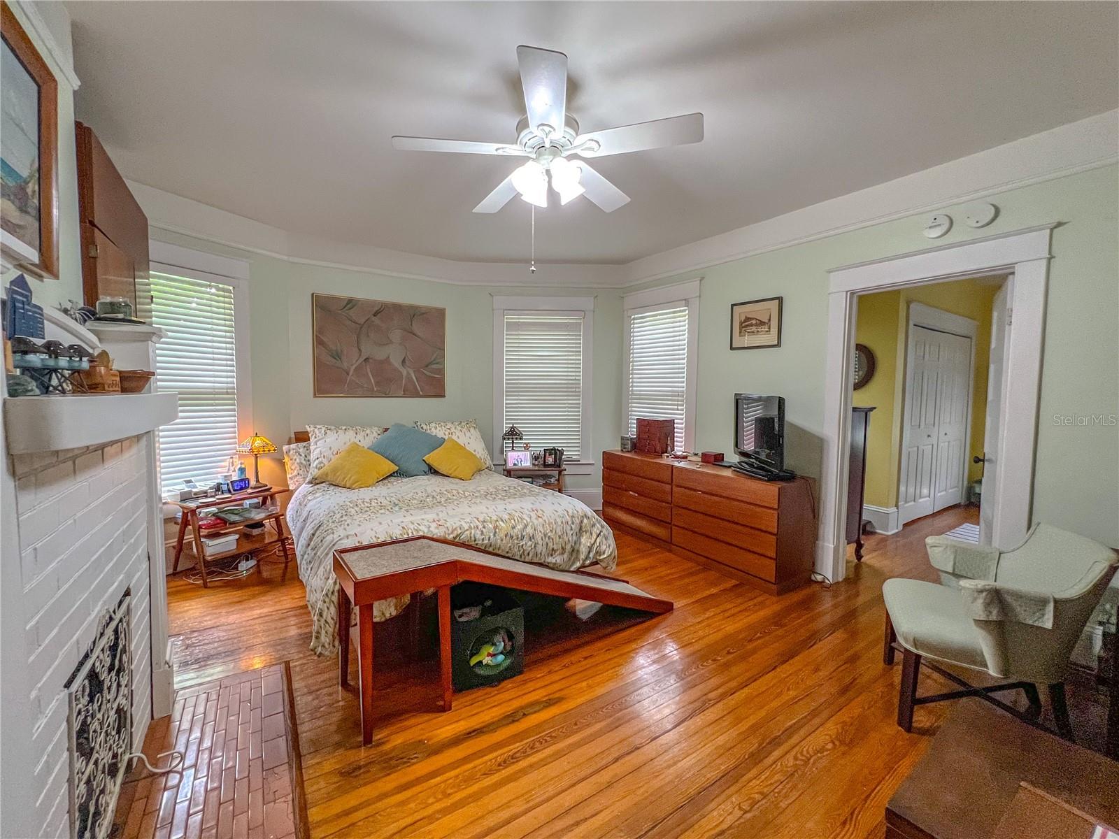 DUCKPOND - Residential