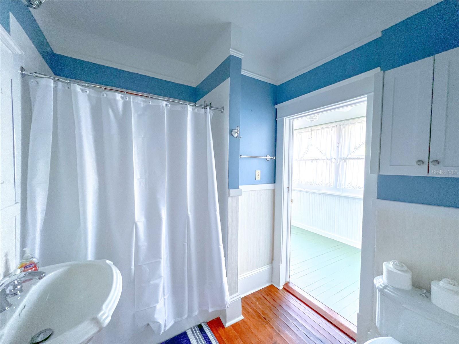 DUCKPOND - Residential