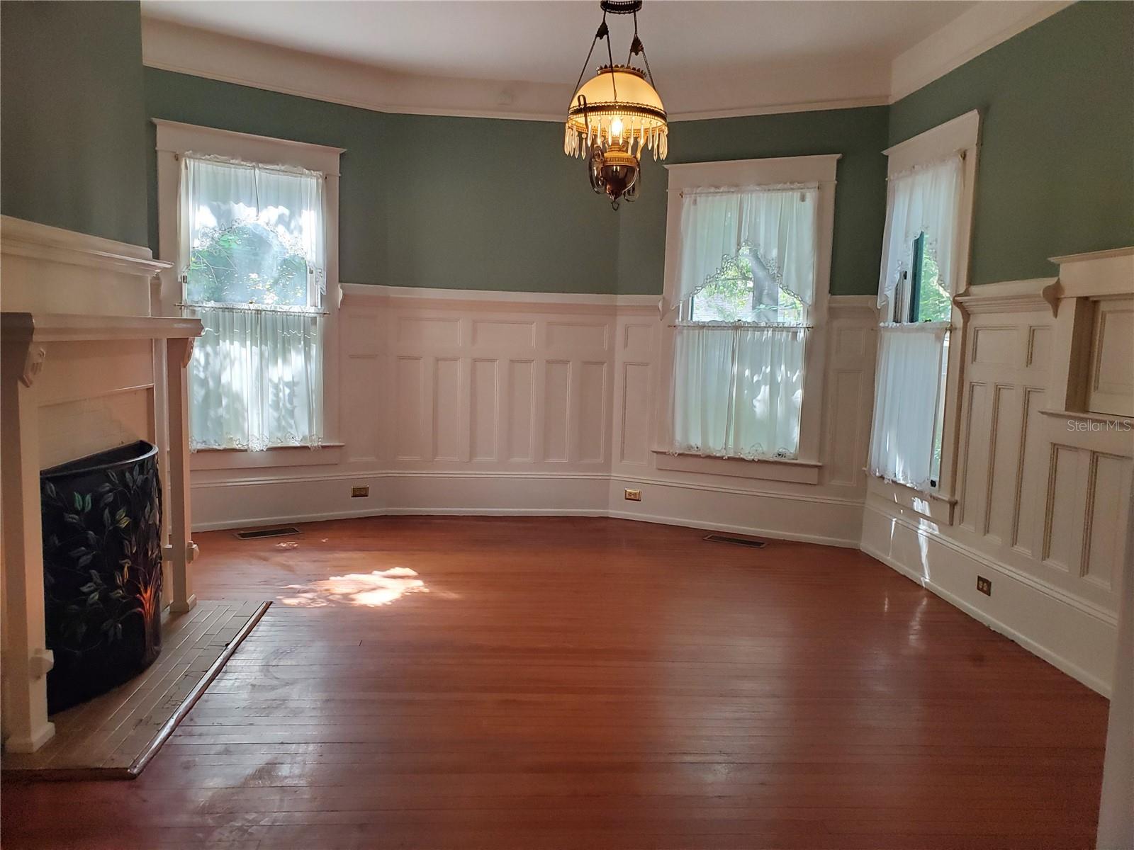 DUCKPOND - Residential