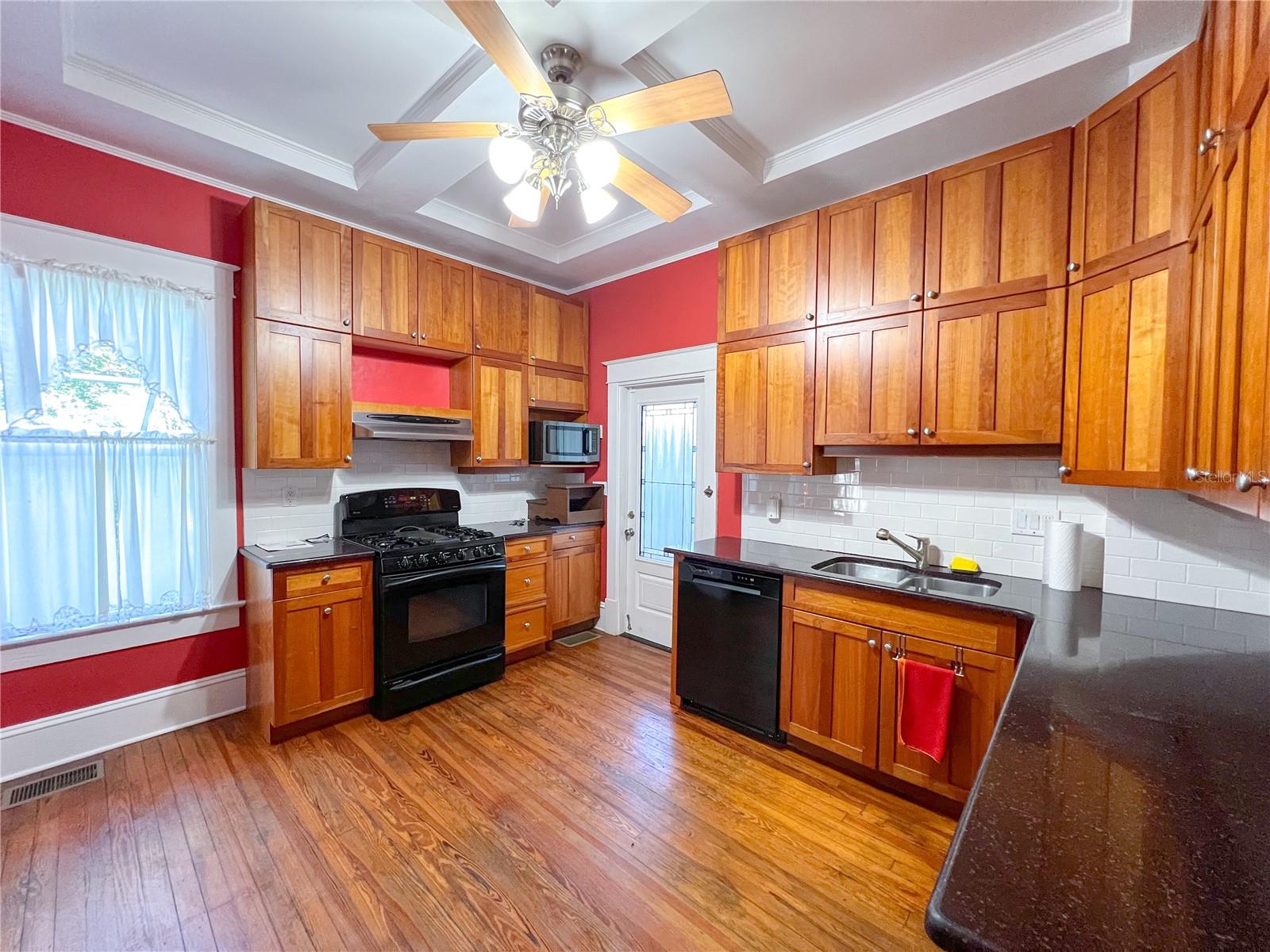 DUCKPOND - Residential