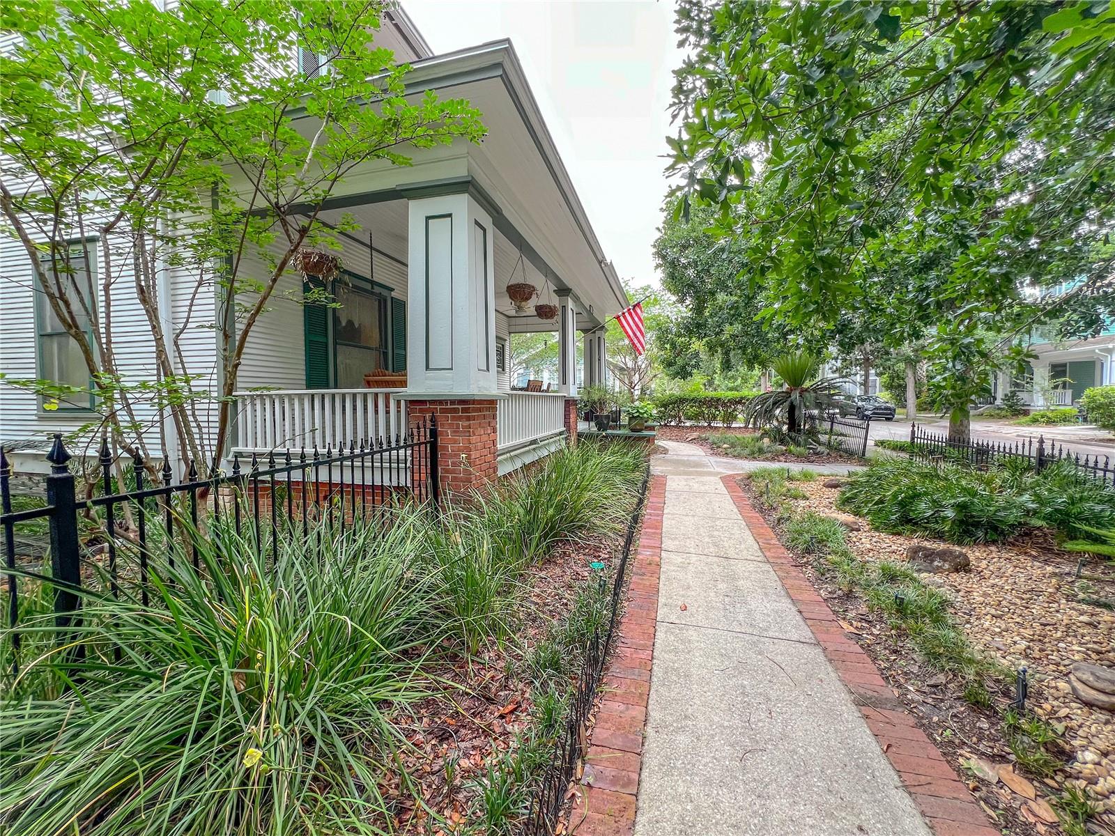 DUCKPOND - Residential