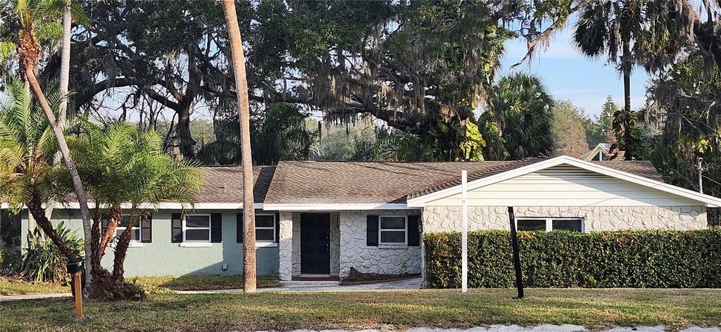 Photo of 3606 River Grove Drive, Tampa, FL 33610 (MLS # W7882573)