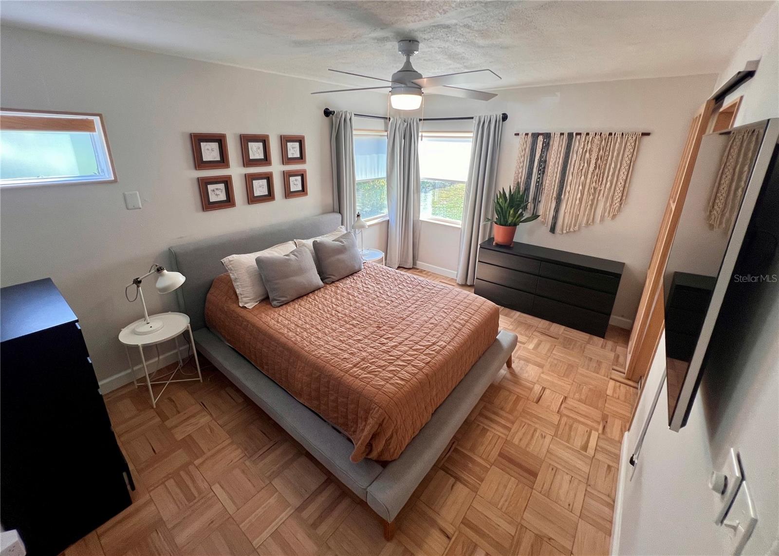 GOLFVIEW - Residential Lease