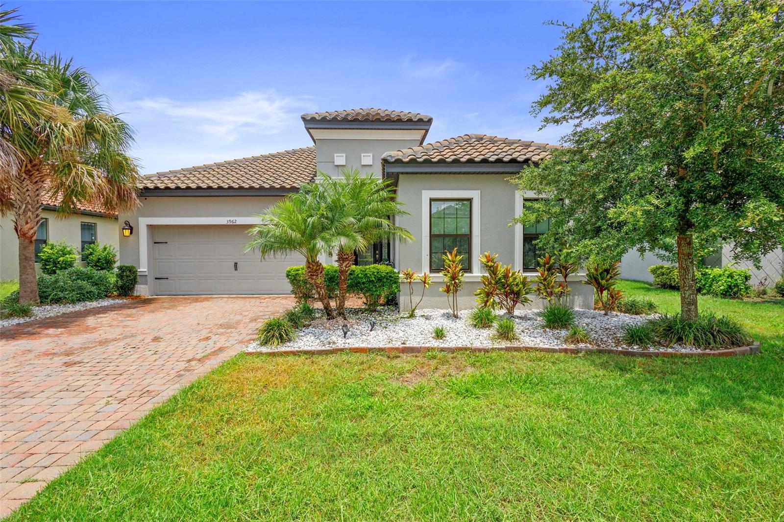 3962 CARRICK BEND DRIVE