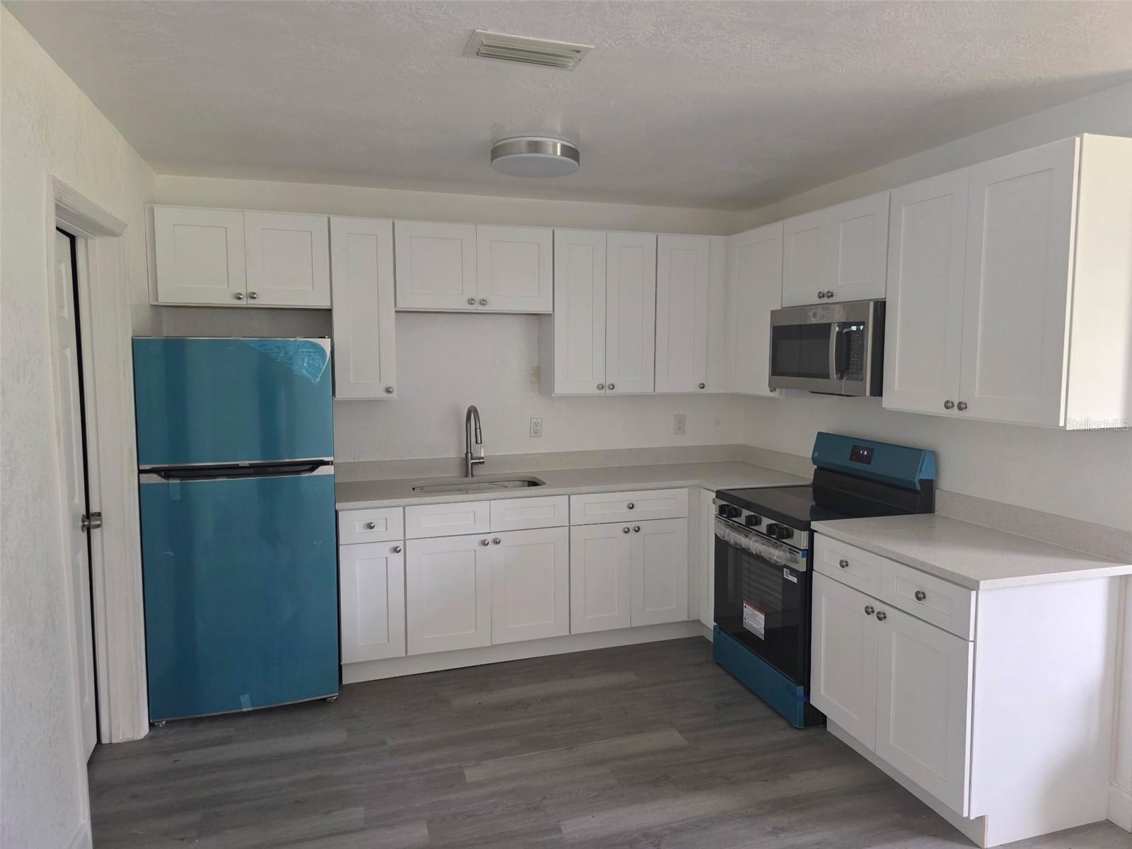 CITRUS SPGS UNIT 02 - Residential Lease