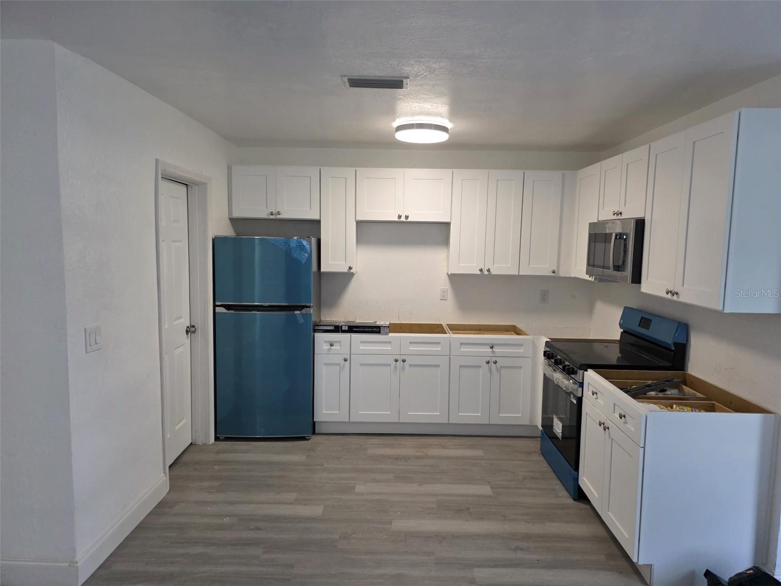 CITRUS SPGS UNIT 02 - Residential Lease