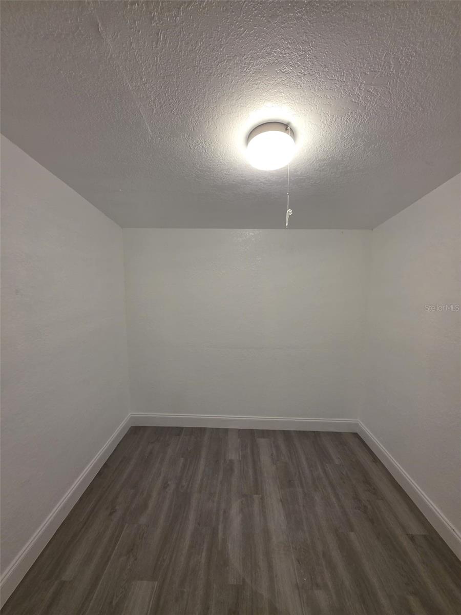 CITRUS SPGS UNIT 02 - Residential Lease