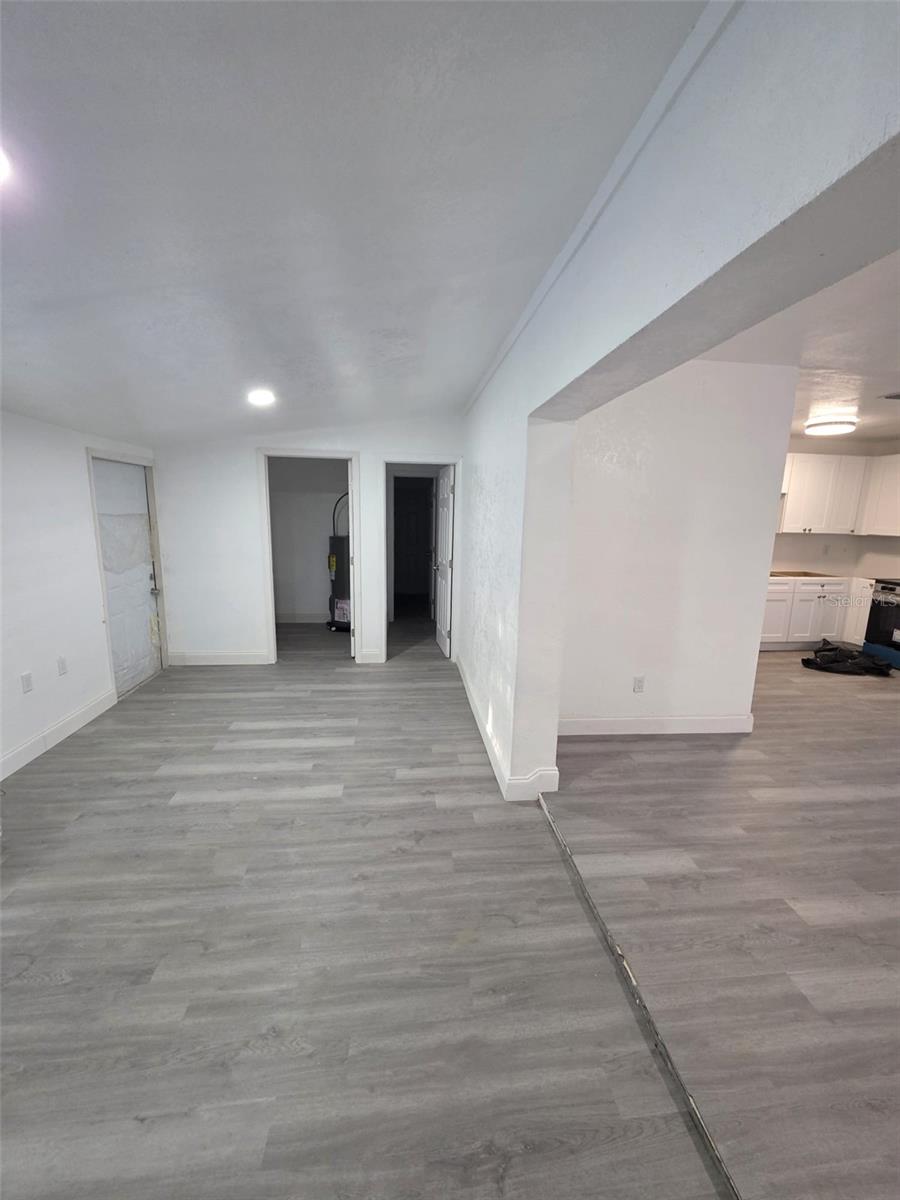 CITRUS SPGS UNIT 02 - Residential Lease