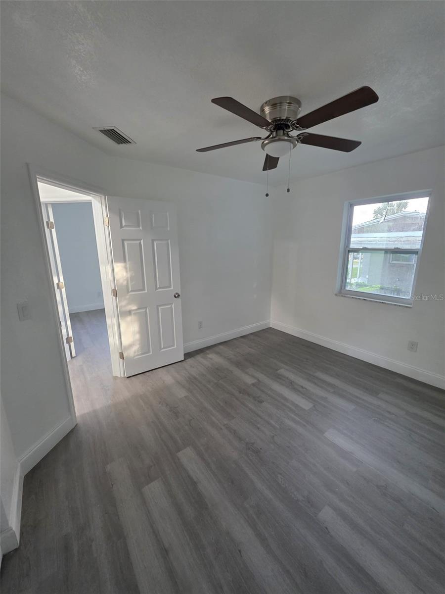 CITRUS SPGS UNIT 02 - Residential Lease