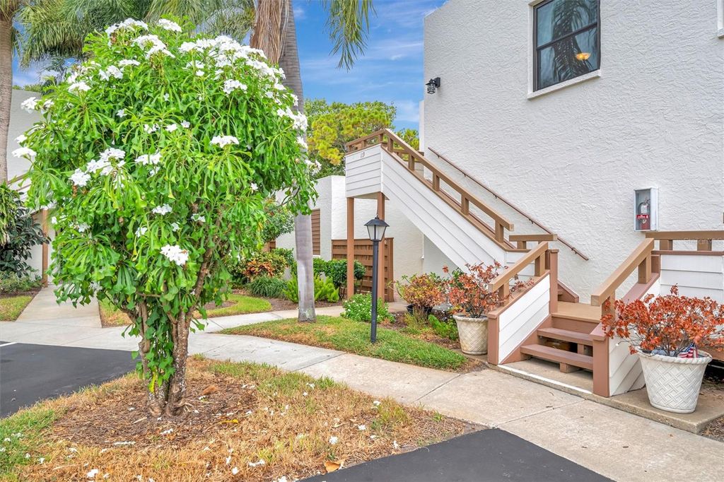 Photo of 119 Tidewater Drive, Bradenton, FL 34210 (MLS # A4668360)