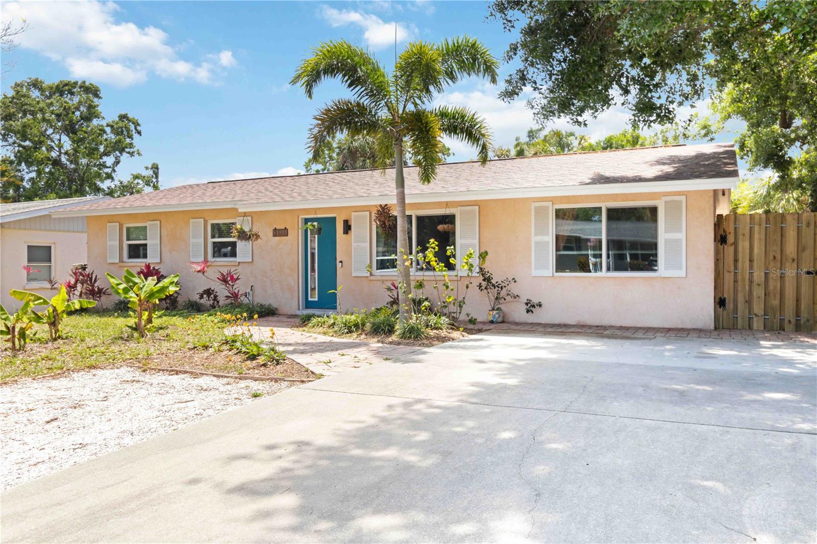 2922 WILLIAMSBURG STREET