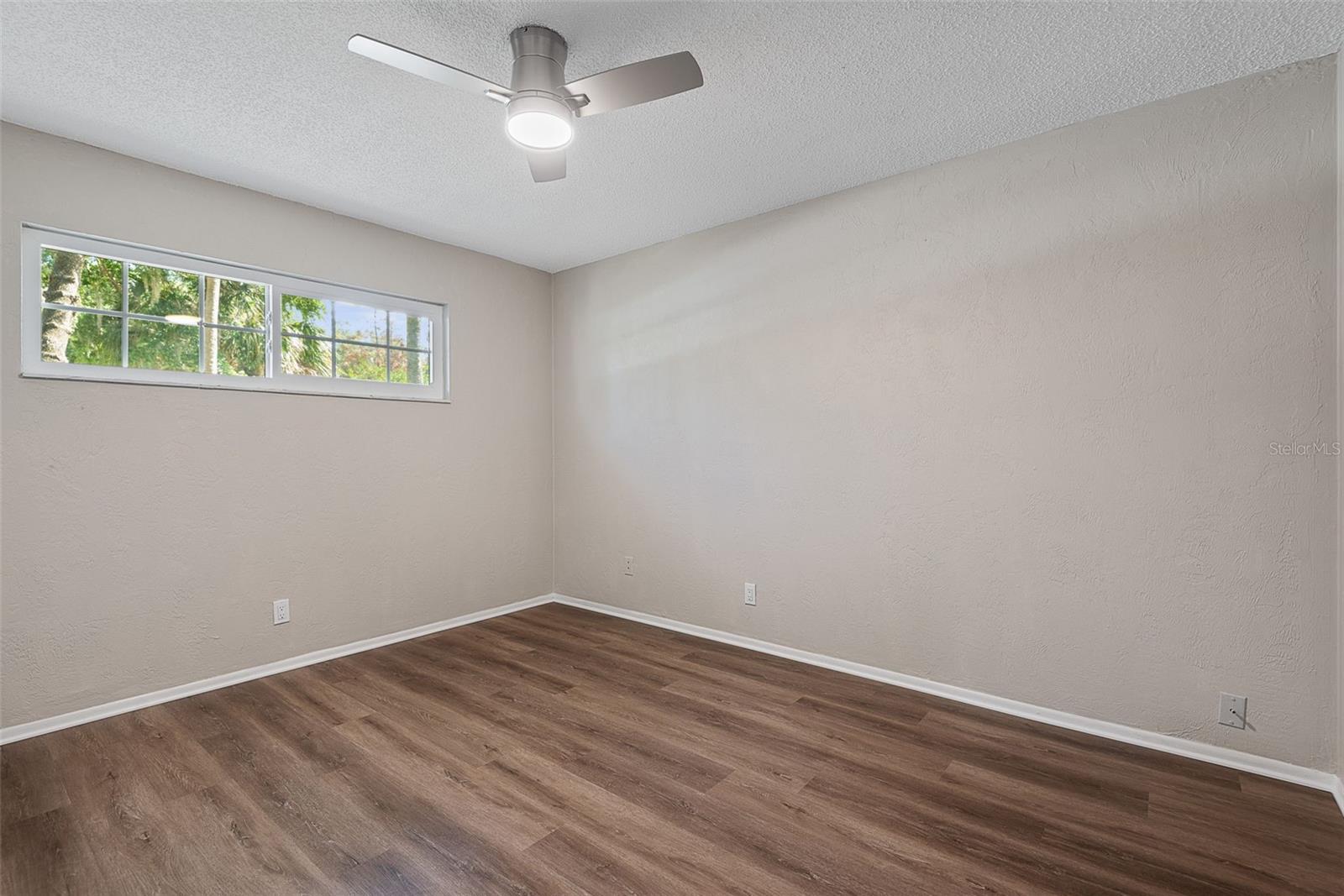 CAMBRIDGE UNIT 01 - Residential