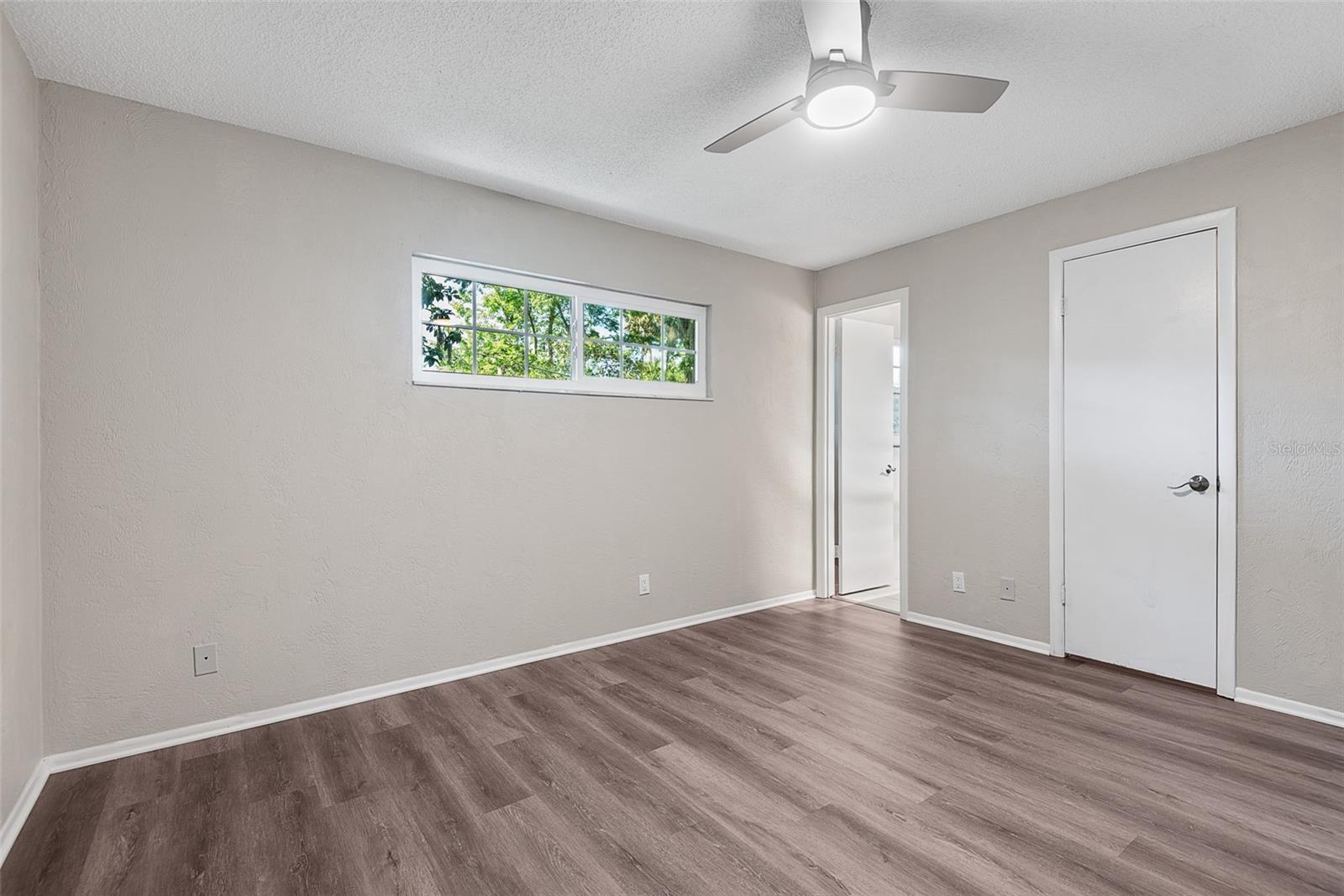 CAMBRIDGE UNIT 01 - Residential