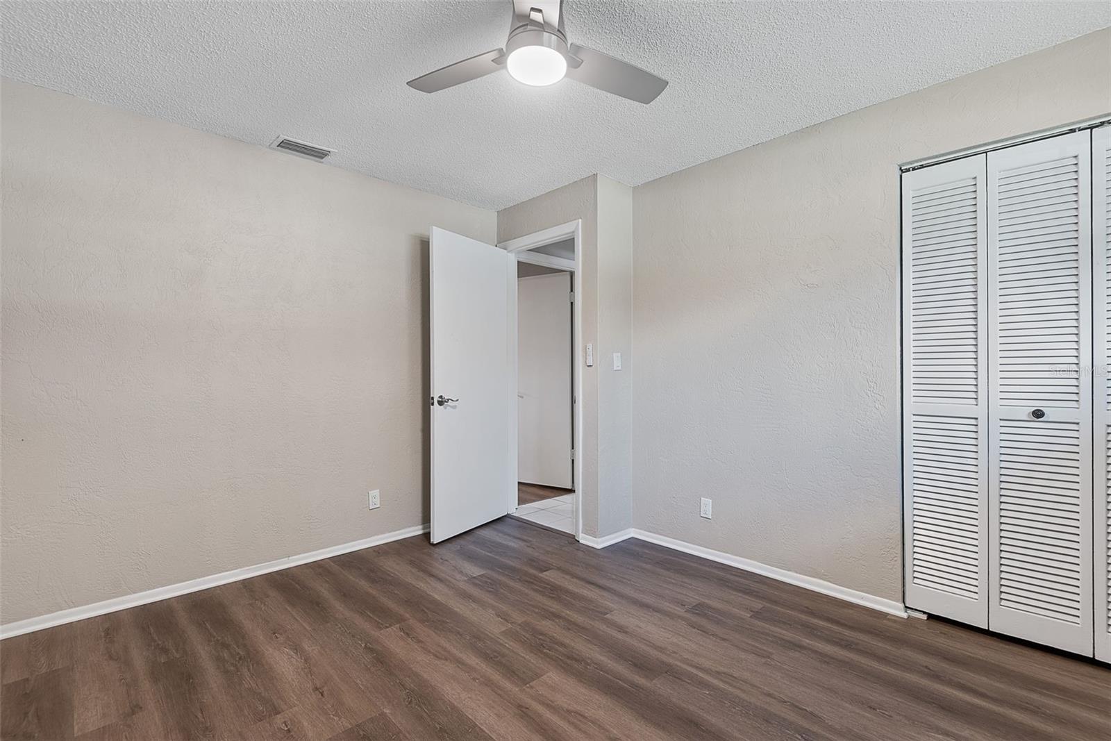 CAMBRIDGE UNIT 01 - Residential