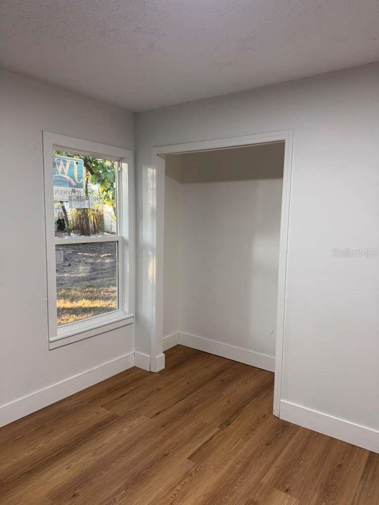 AVONDALE - Residential