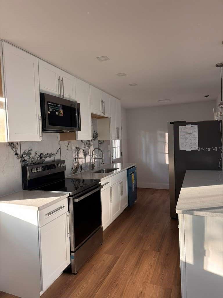 AVONDALE - Residential