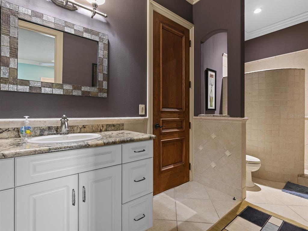 KEENES POINTE UNIT 2 - Residential