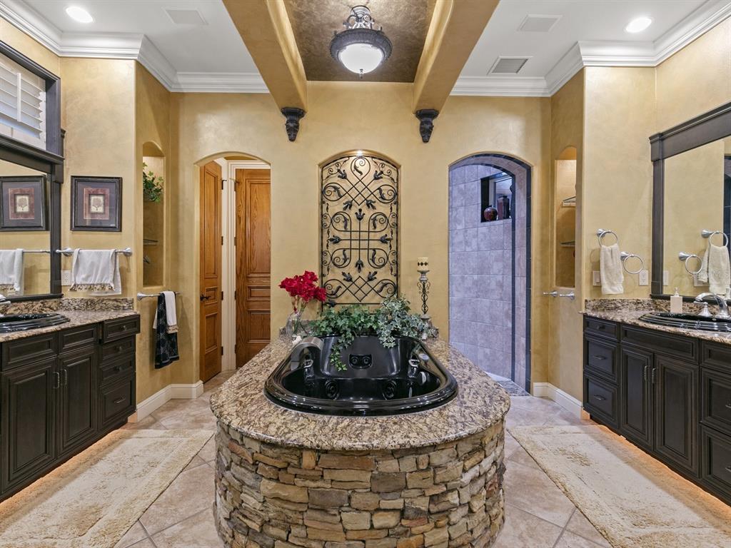 KEENES POINTE UNIT 2 - Residential