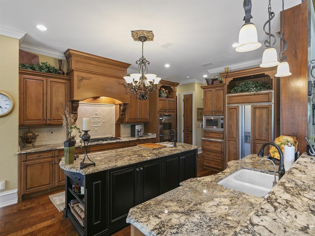 KEENES POINTE UNIT 2 - Residential