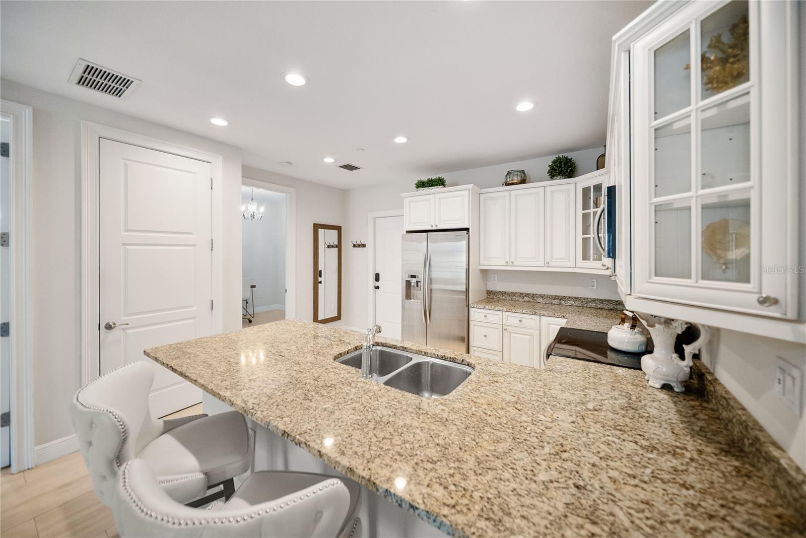 COURTYARD AT CITRUS - Residential