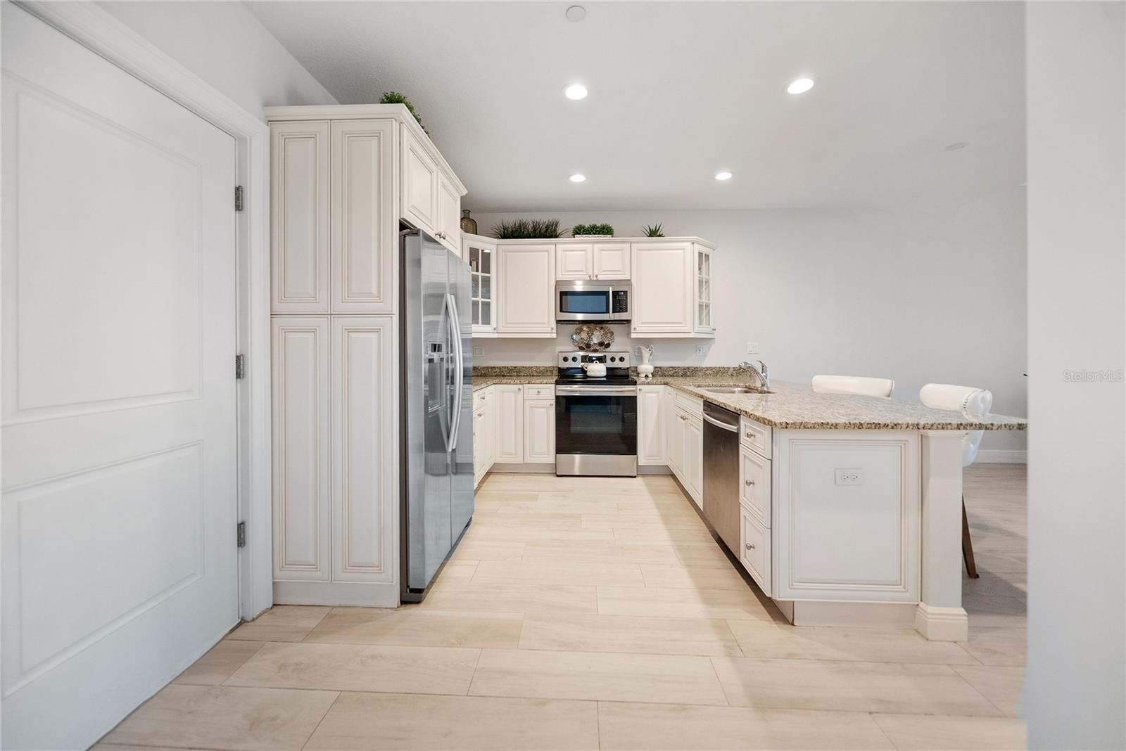 COURTYARD AT CITRUS - Residential
