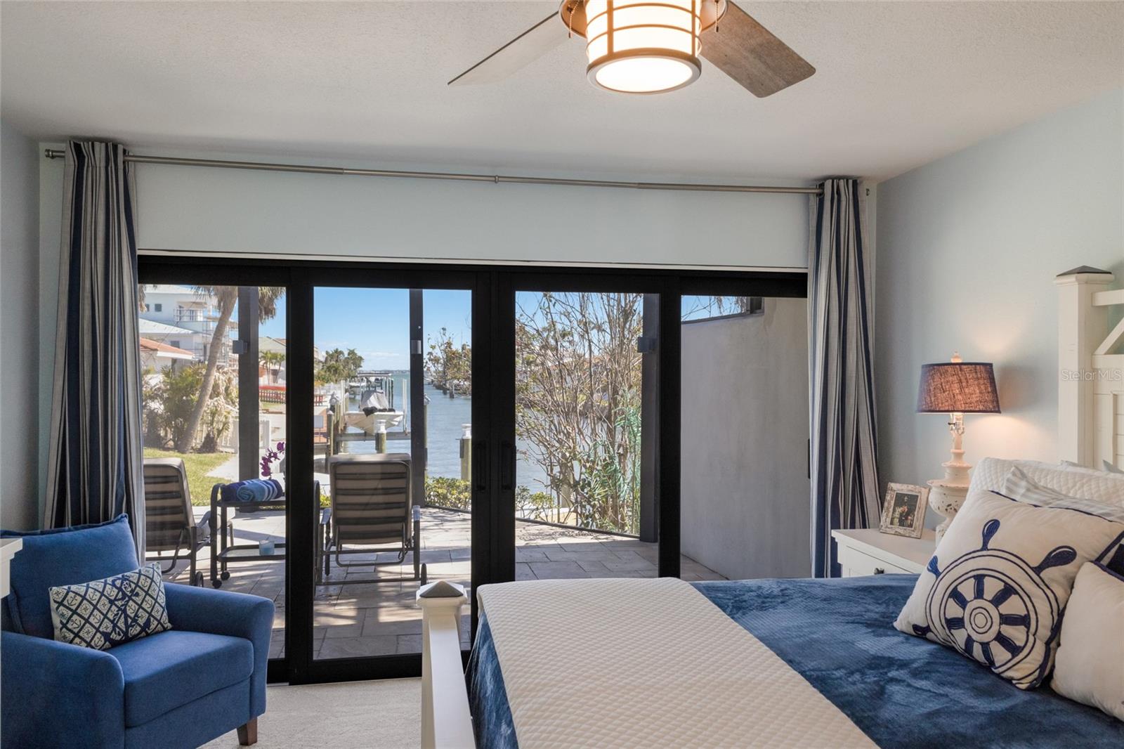 COUNTRY CLUB SHORES - Residential