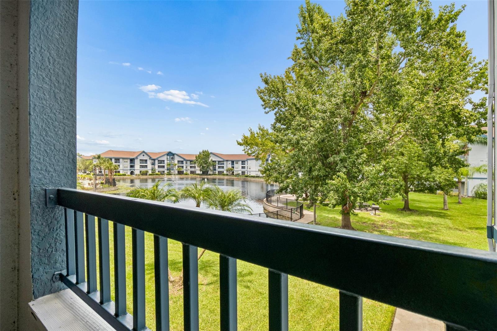 1640 VILLA CAPRI CIRCLE 208
