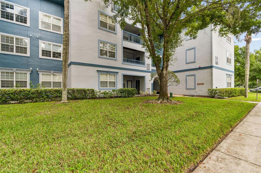 Photo of 1640 Villa Capri Circle #208, Odessa, FL 33556 (MLS # TB8533023)