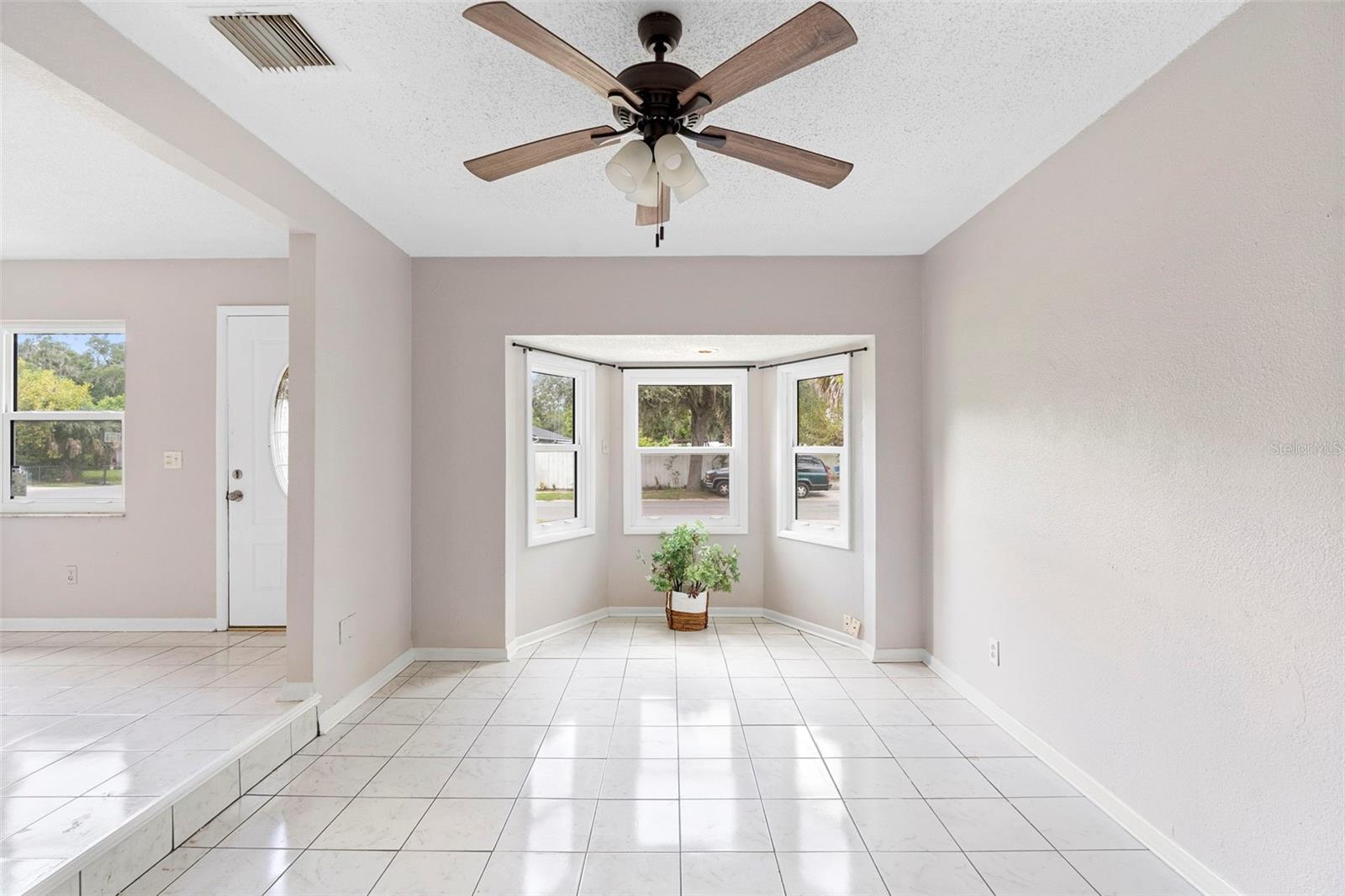 CANDLELIGHT OAKS - Residential