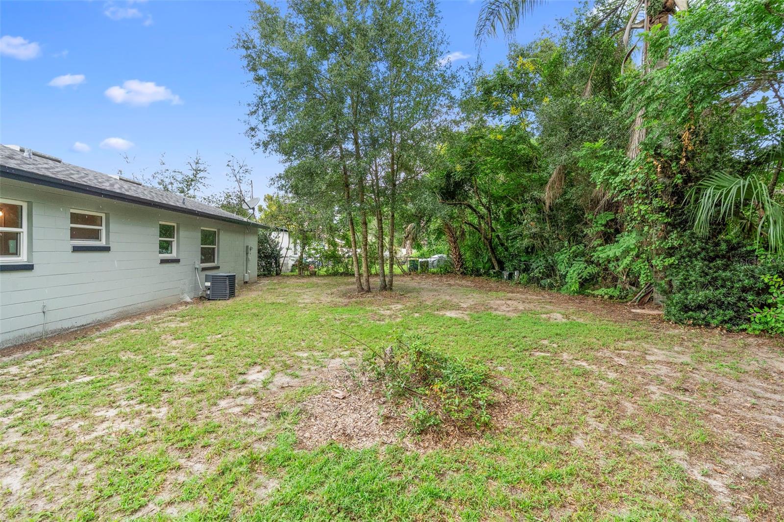 CANDLELIGHT OAKS - Residential