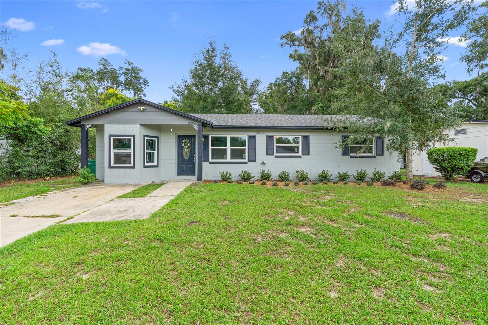 CANDLELIGHT OAKS - Residential