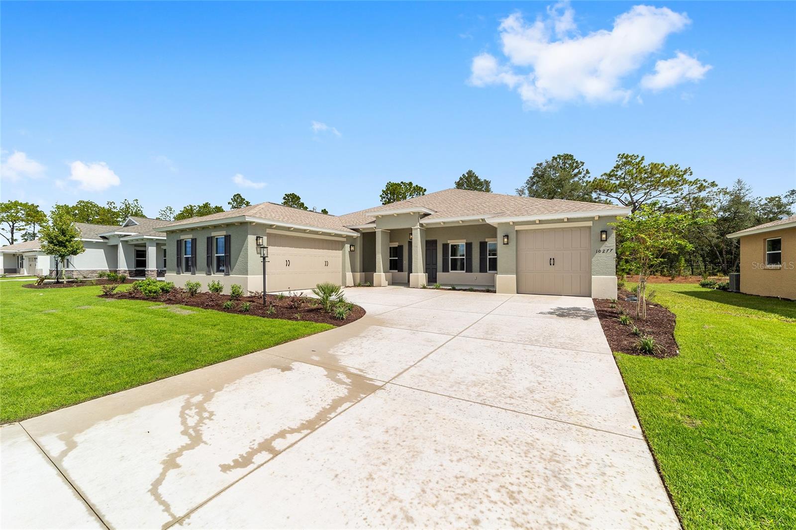 ON TOP OF THE WORLD - Residential