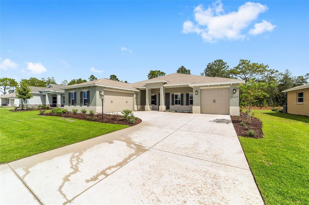Photo of 10277 SW 105th Court, Ocala, FL 34481 (MLS # OM711034)