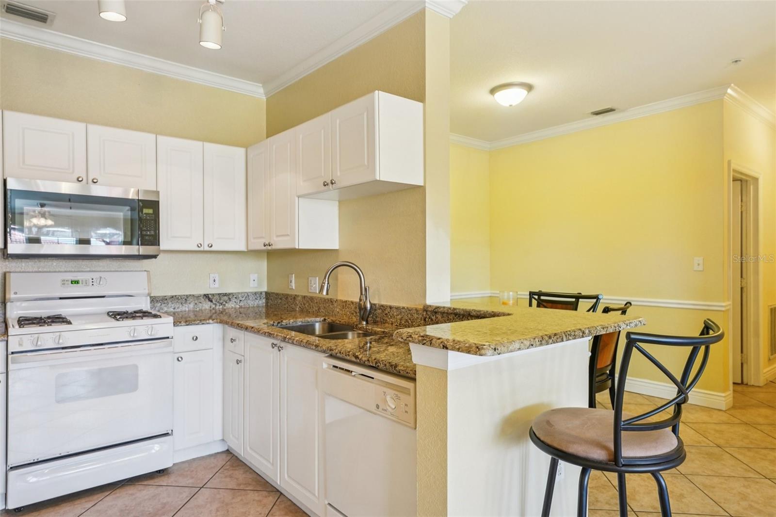 GRAND VENEZIA AT BAYWATCH CONDO - Residential