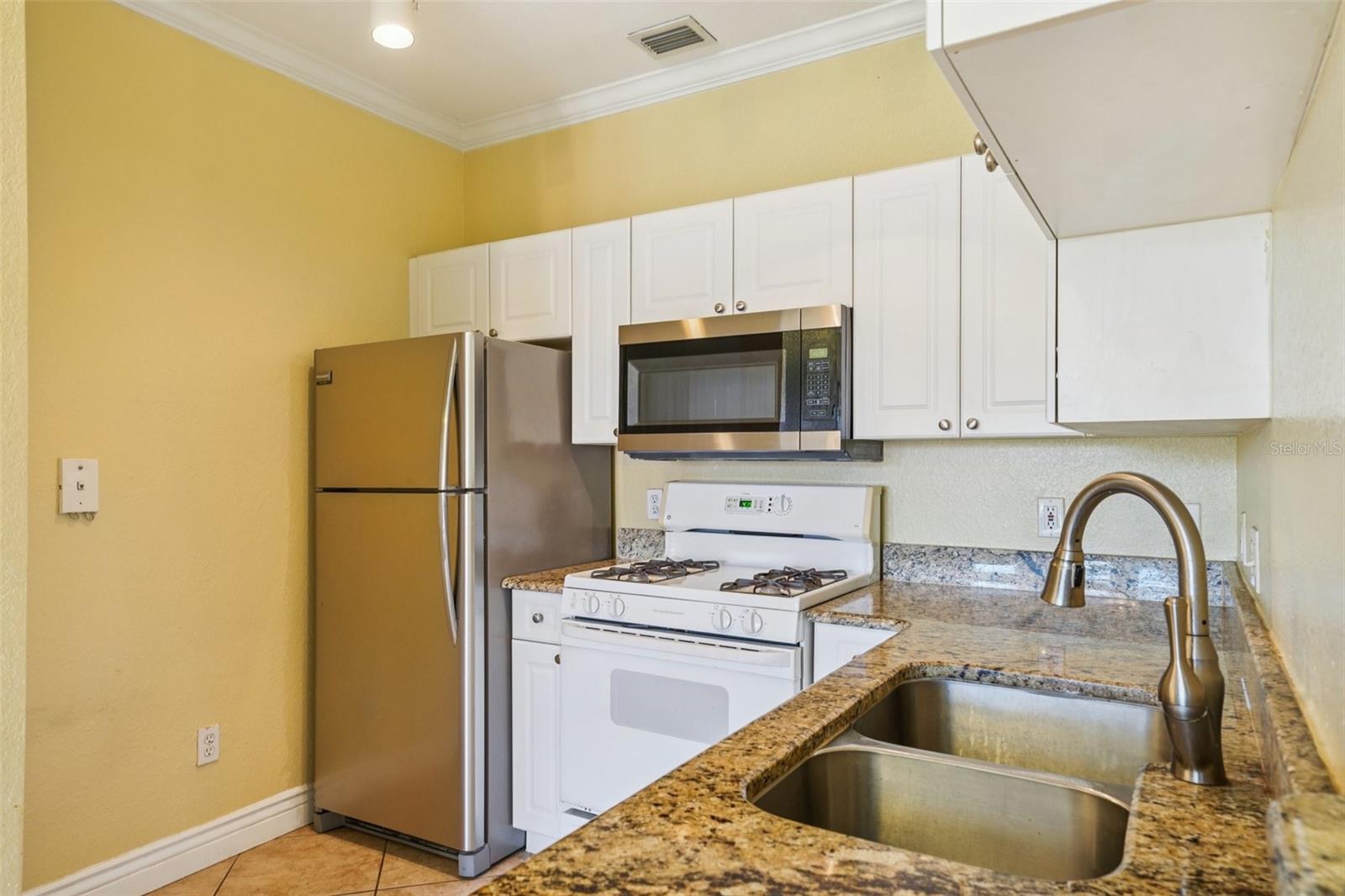 GRAND VENEZIA AT BAYWATCH CONDO - Residential