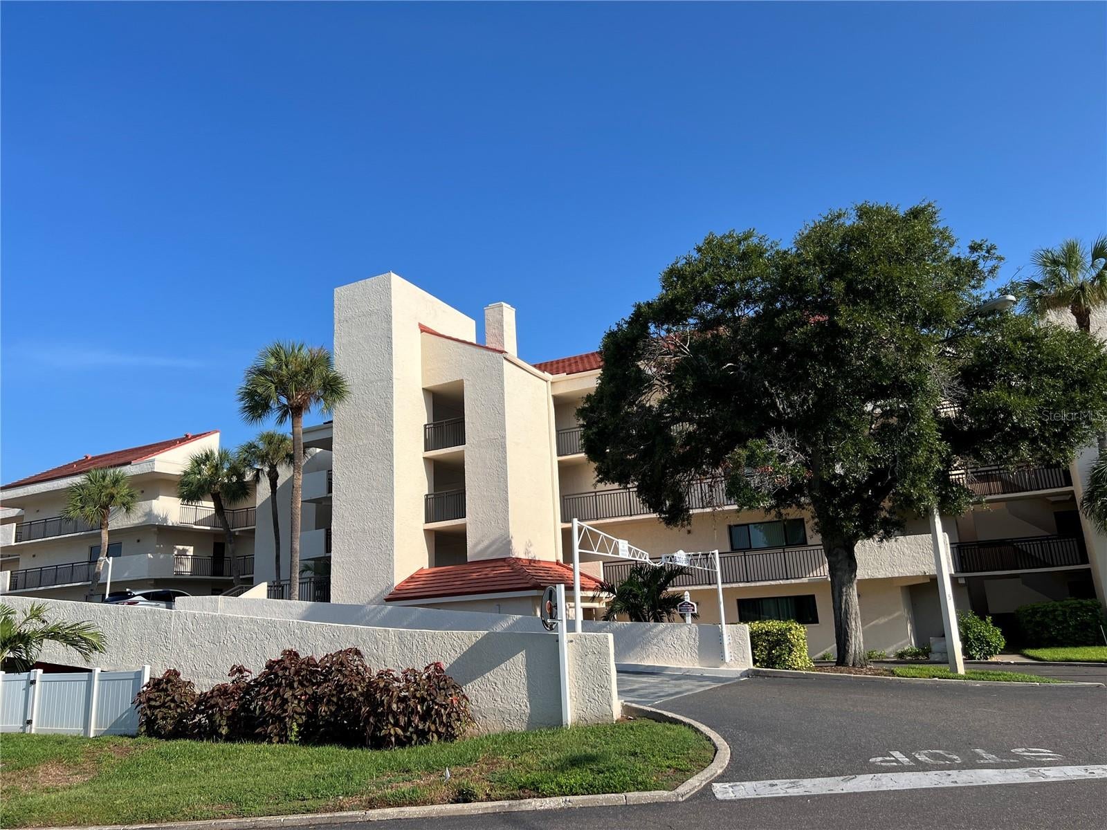 5541 PUERTA DEL SOL BOULEVARD S 415