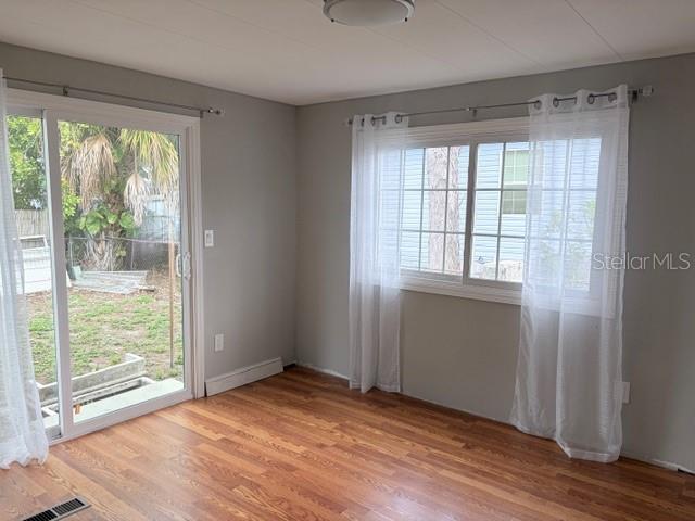 PLEASURE WORLD PARK - Residential