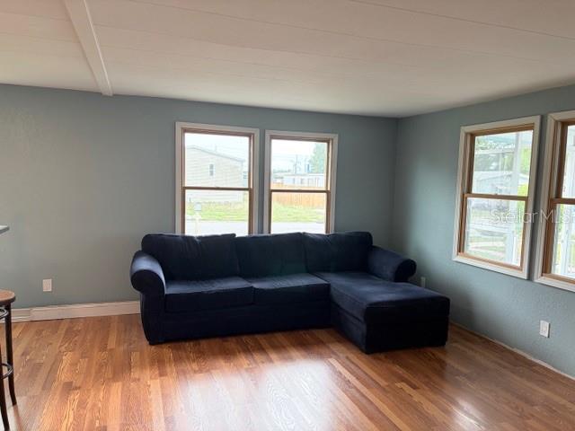 PLEASURE WORLD PARK - Residential