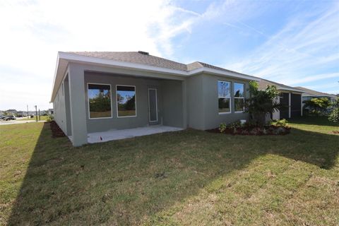 A home in PARRISH