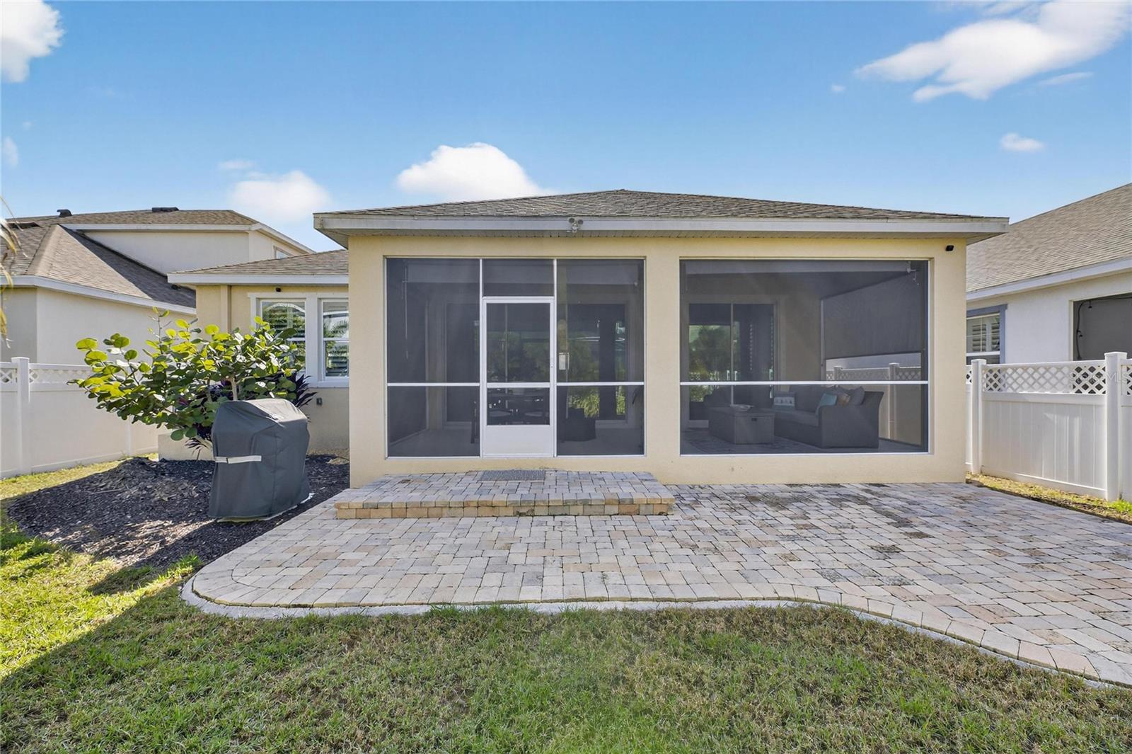 MIRABAY PRCL 22 - Residential