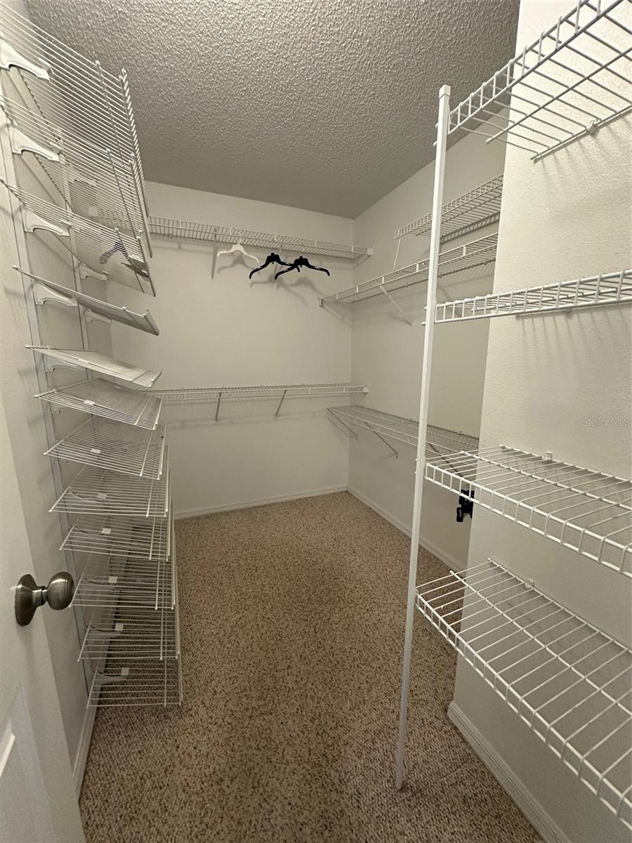 MALLARD CREEK - Residential Lease