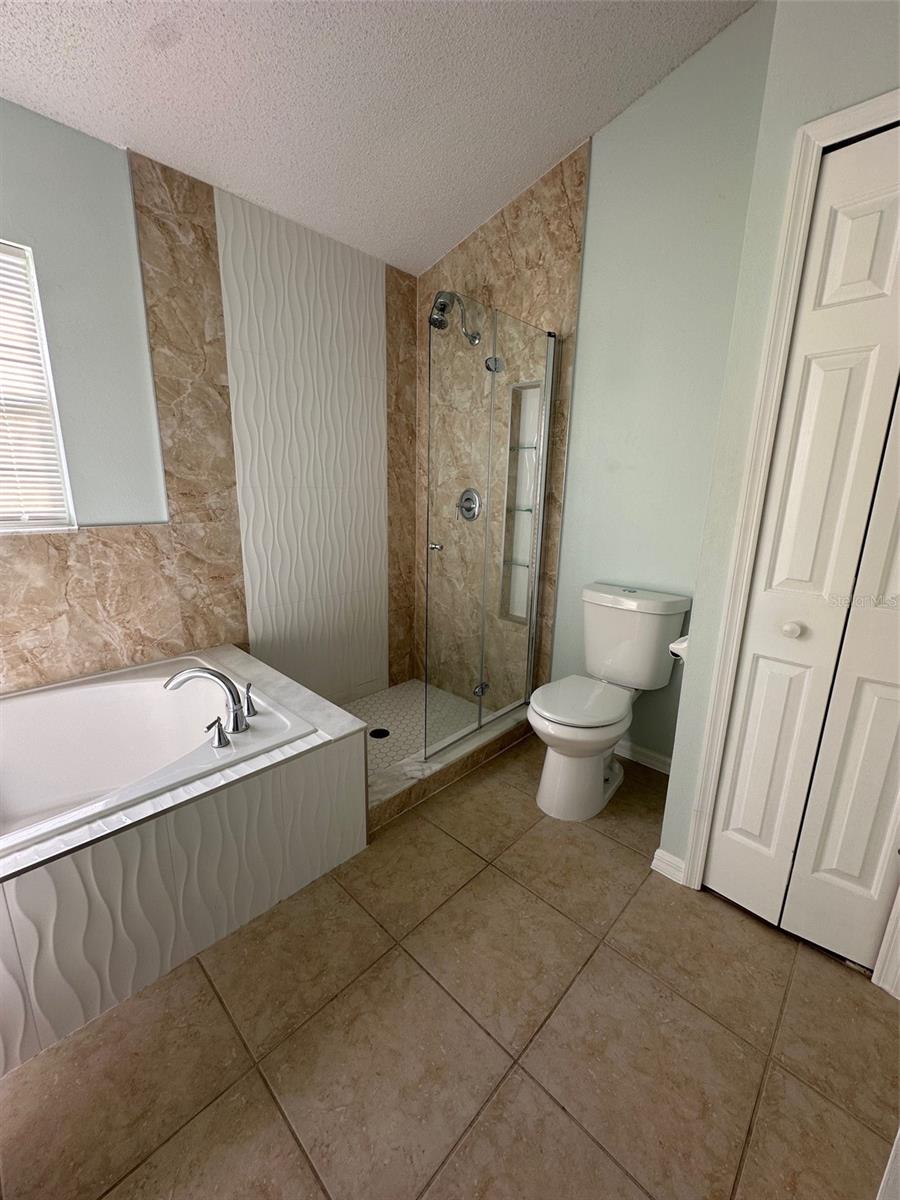 MALLARD CREEK - Residential Lease